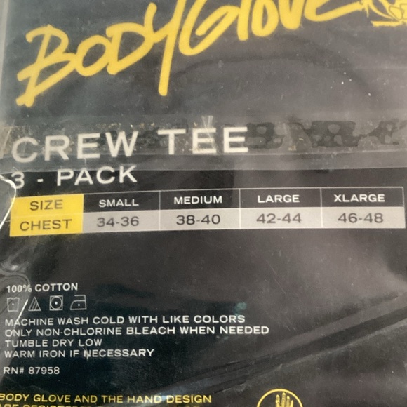 Body Glove Men's White Crew Neck Tee 🦖 - Picture 2 of 5